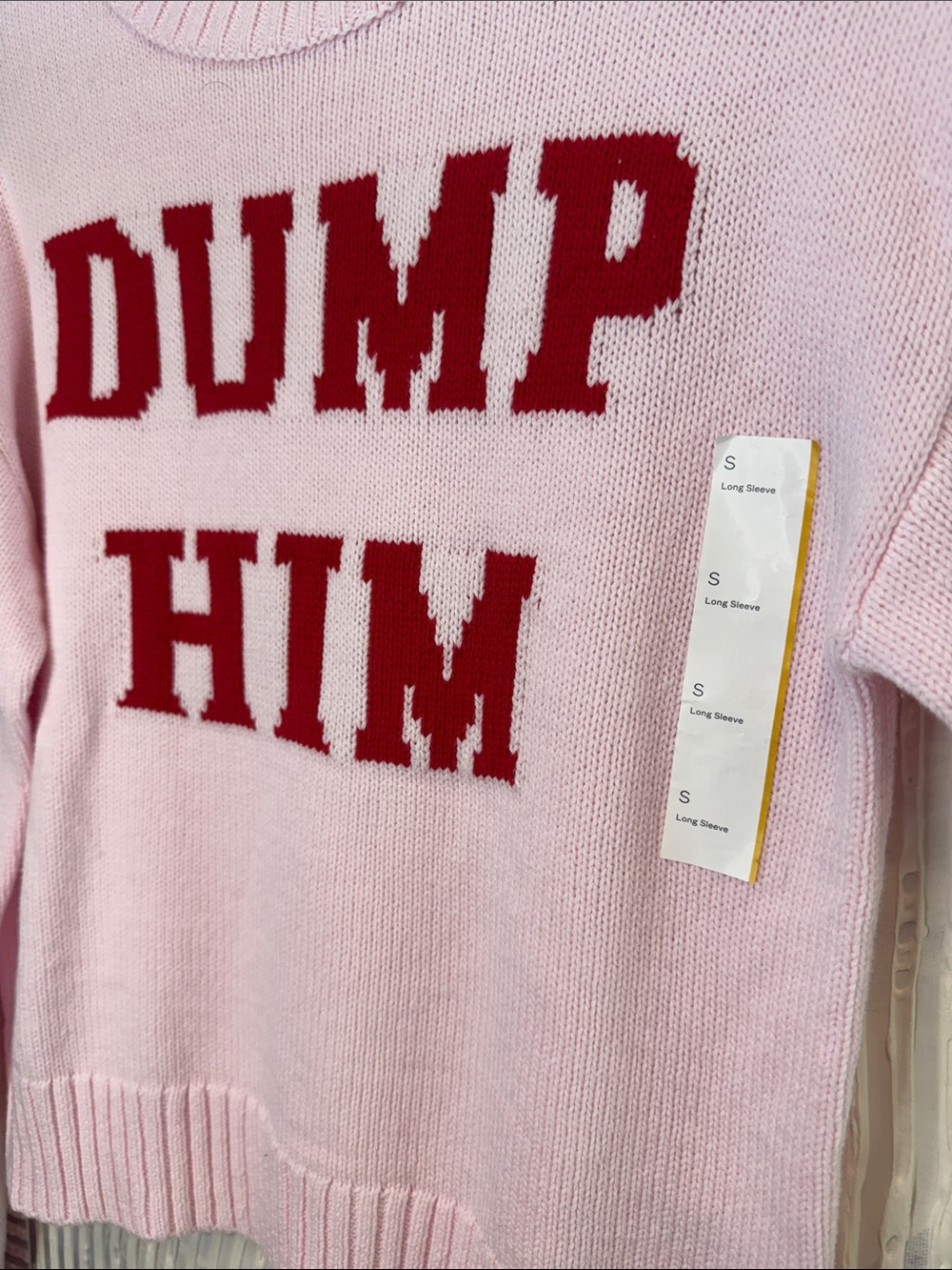 wild fable Pink Knit Sweater with Red 'DUMP HIM' Lettering N0697 - Picture 3 of 7